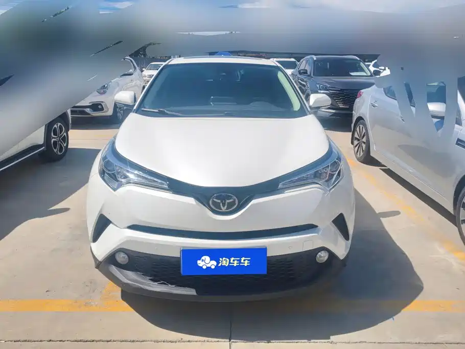 Toyota C-HR — фото 2