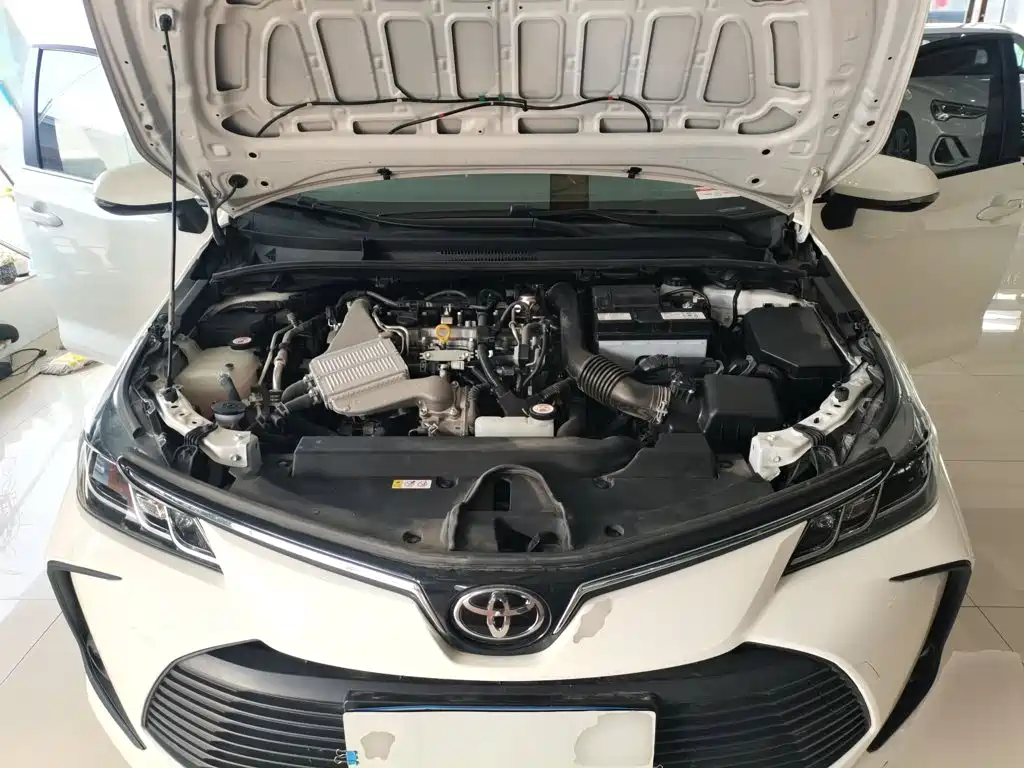 Toyota Corolla — фото 16