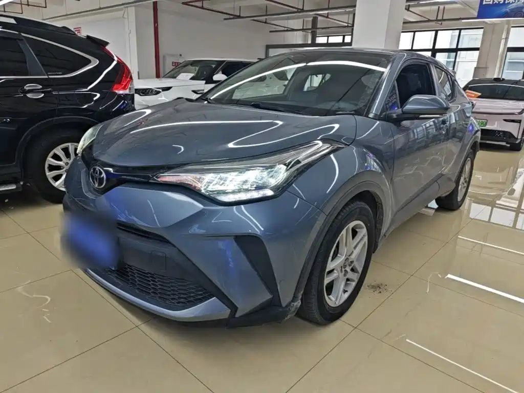 Toyota C-HR — фото 2