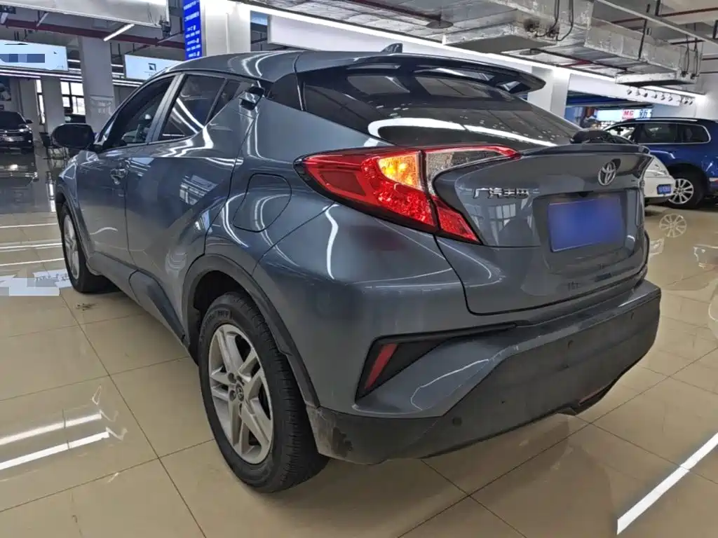 Toyota C-HR — фото 5