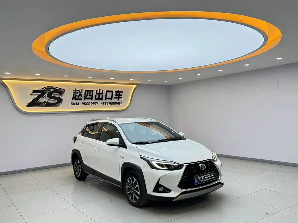 Toyota Yaris L — фото 3