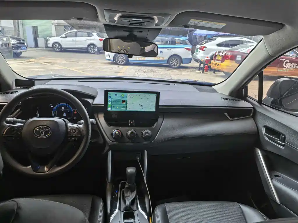 Toyota Corolla Cross — фото 4