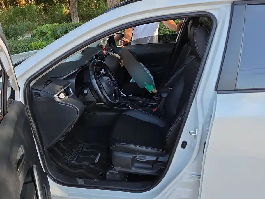 Toyota Corolla Cross — фото 9