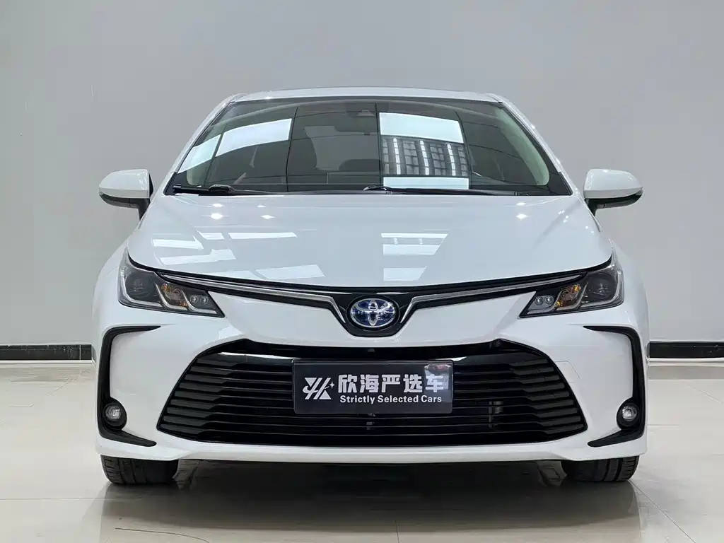 Toyota Corolla — фото 2