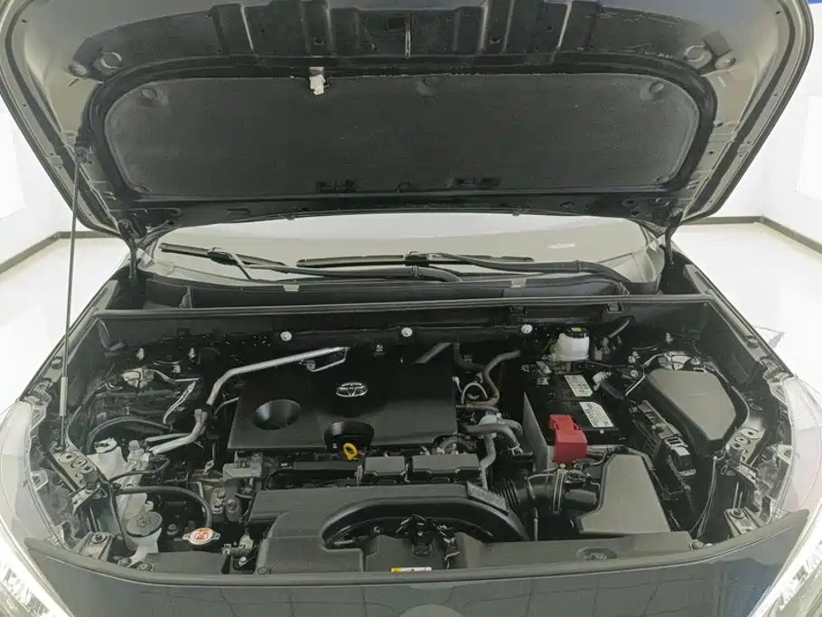 Toyota Wildlander — фото 10