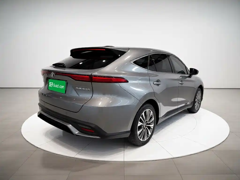 Toyota Harrier — фото 4