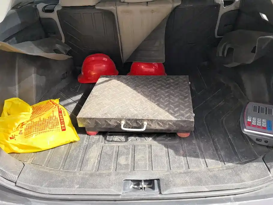 Toyota RAV4 — фото 4