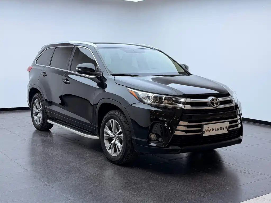 Toyota Highlander — фото 3