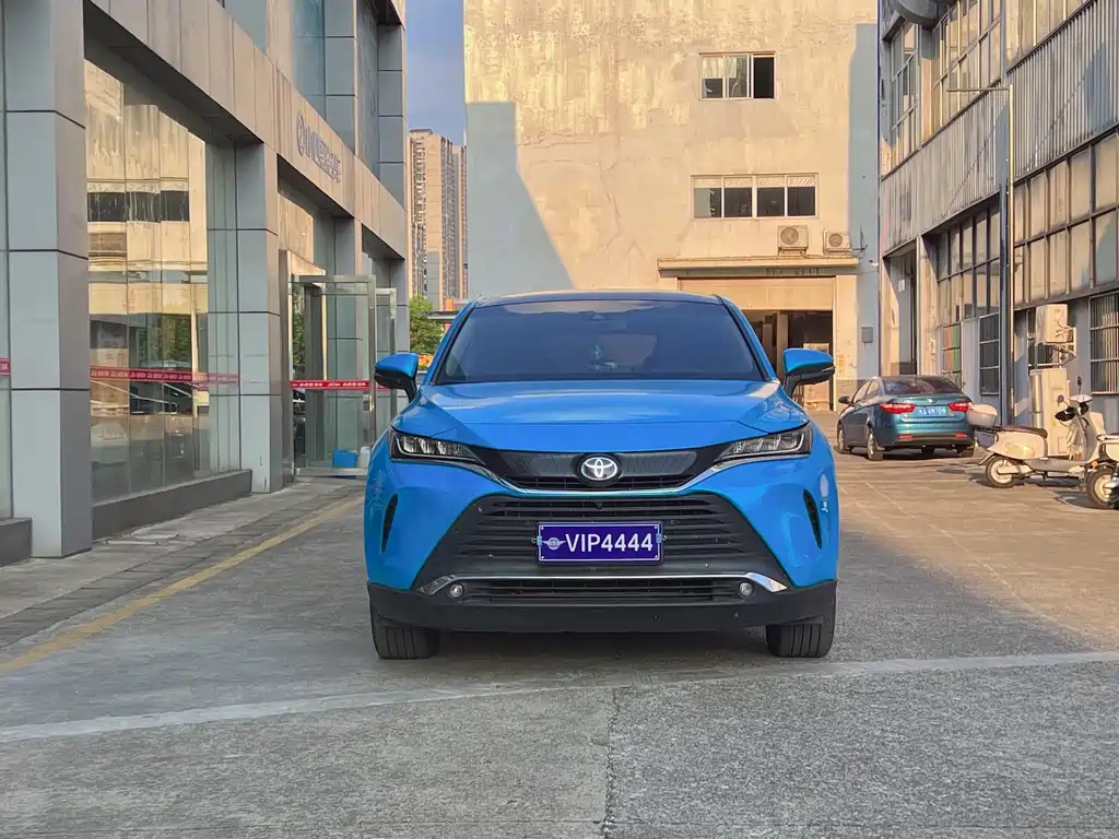 Toyota Harrier — фото 2