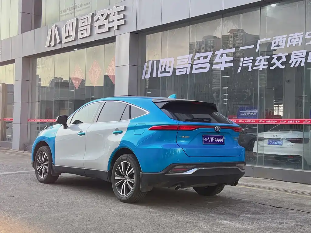 Toyota Harrier — фото 4