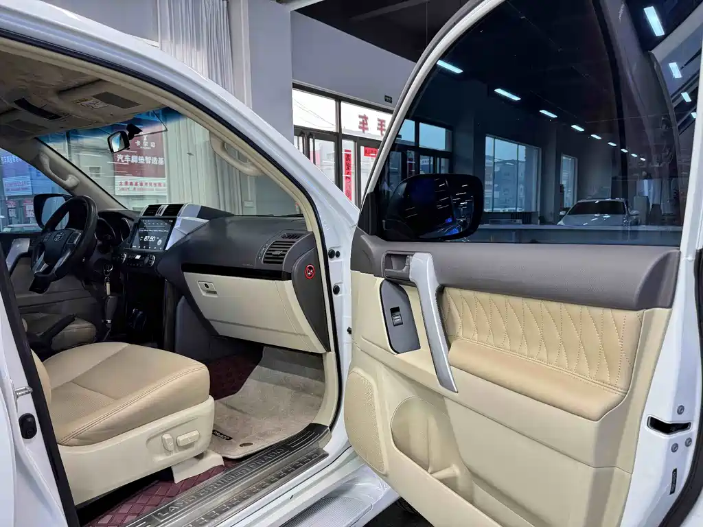 Toyota Prado (Import) — фото 9