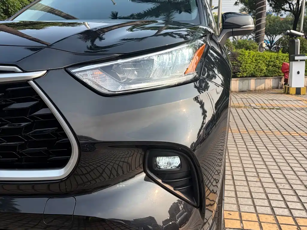 Toyota Highlander — фото 4