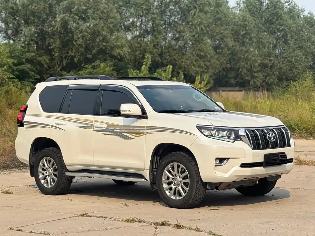 Toyota Prado — фото 2