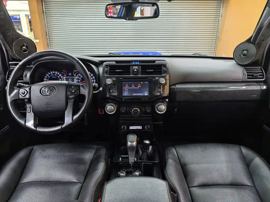 Toyota 4Runner — фото 17
