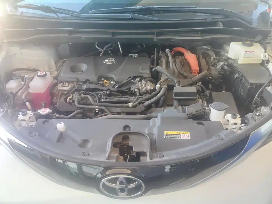 Toyota Granvia — фото 10