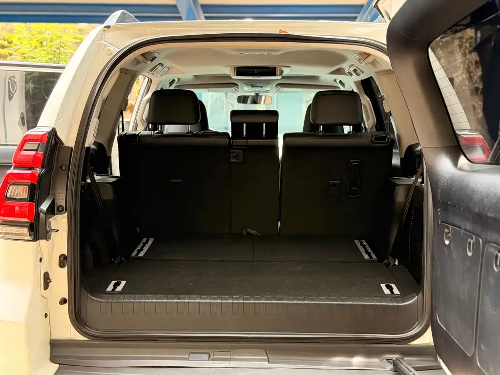 Toyota Prado — фото 21