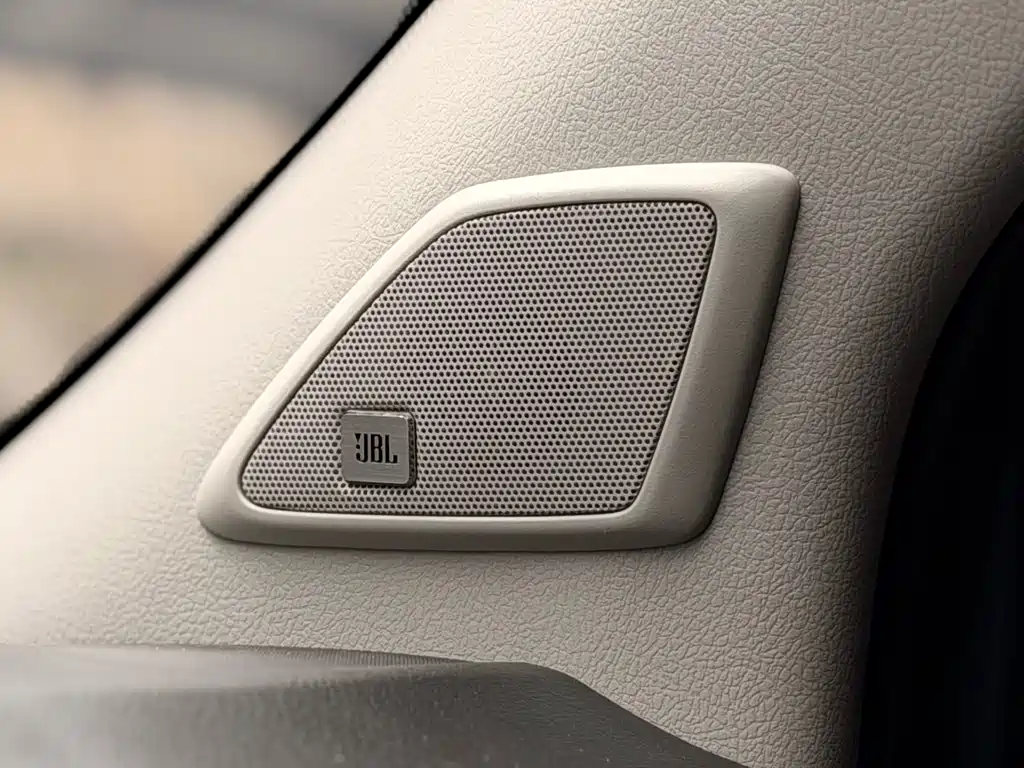 Toyota Prado — фото 23