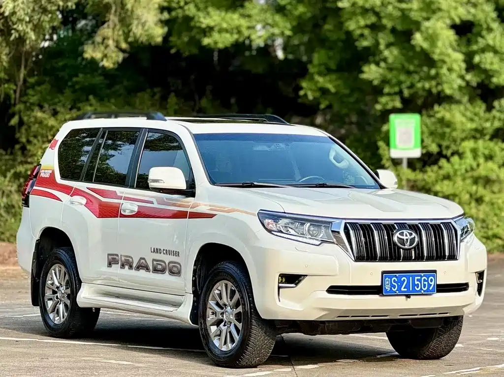 Toyota Prado — фото 3