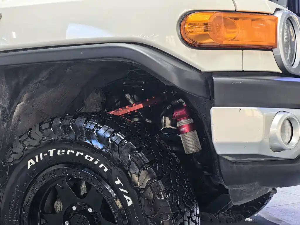 Toyota FJ Cruiser — фото 15