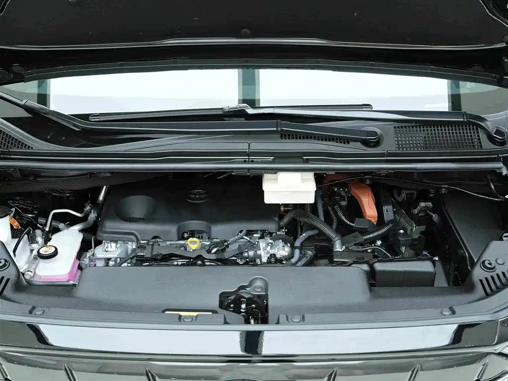Toyota Alphard — фото 25