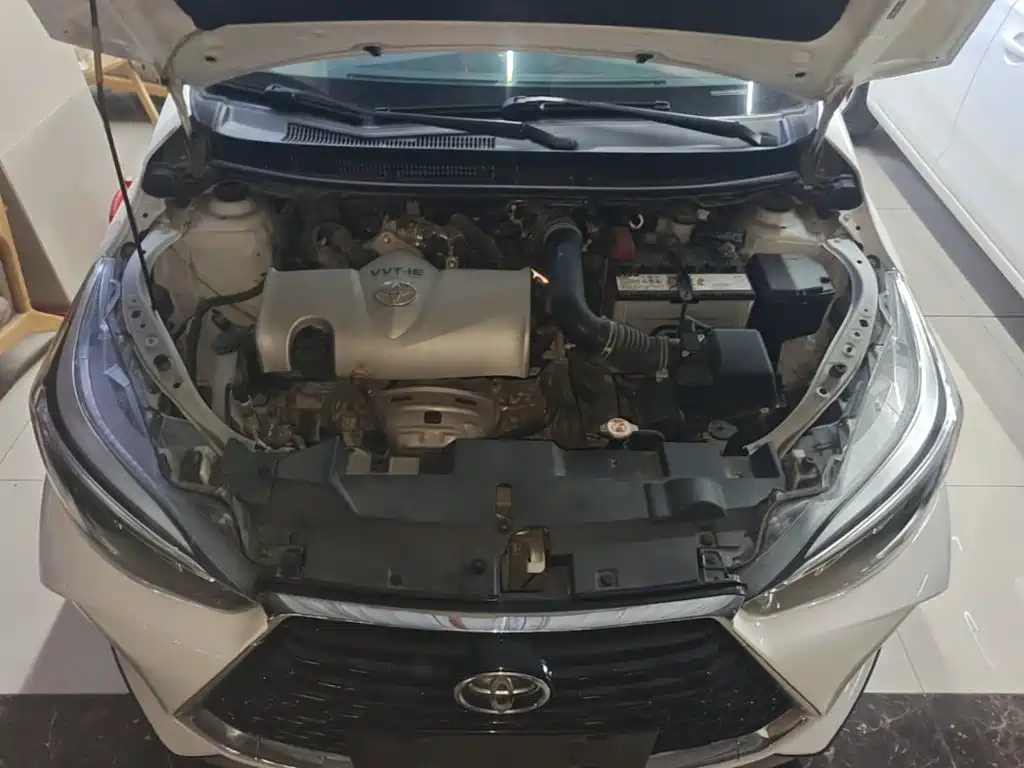 Toyota Yaris L — фото 20