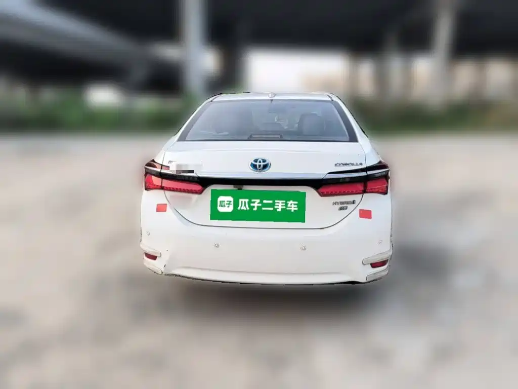 Toyota Corolla — фото 3