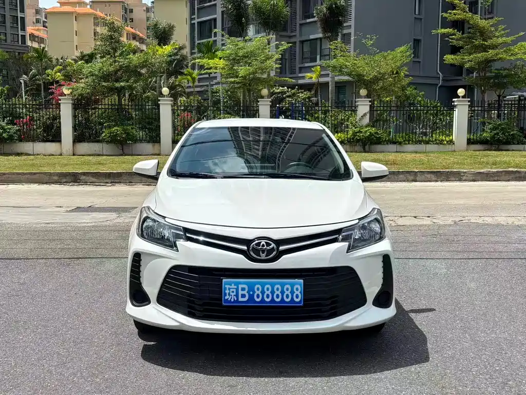 Toyota Vios — фото 2