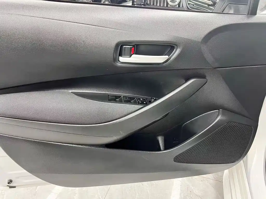 Toyota Levin — фото 10