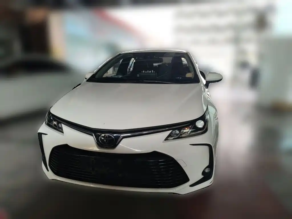 Toyota Corolla — фото 2