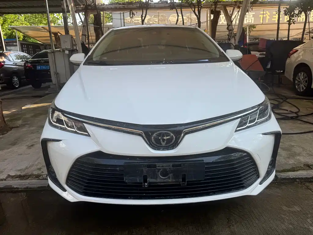 Toyota Corolla — фото 2