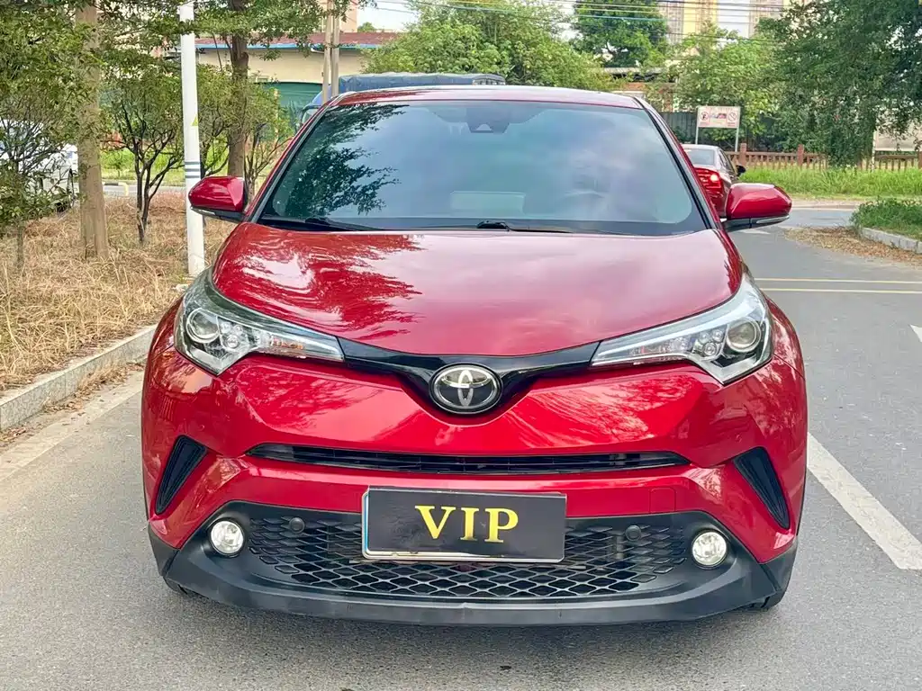 Toyota C-HR — фото 2