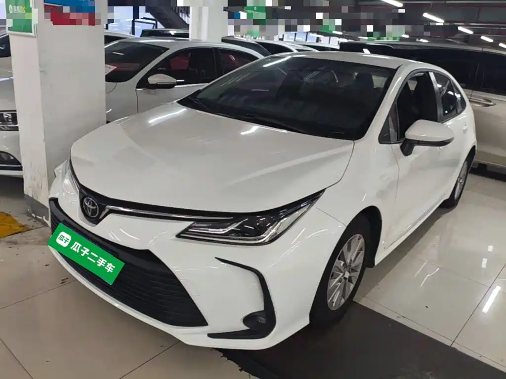 Toyota Corolla — фото 2