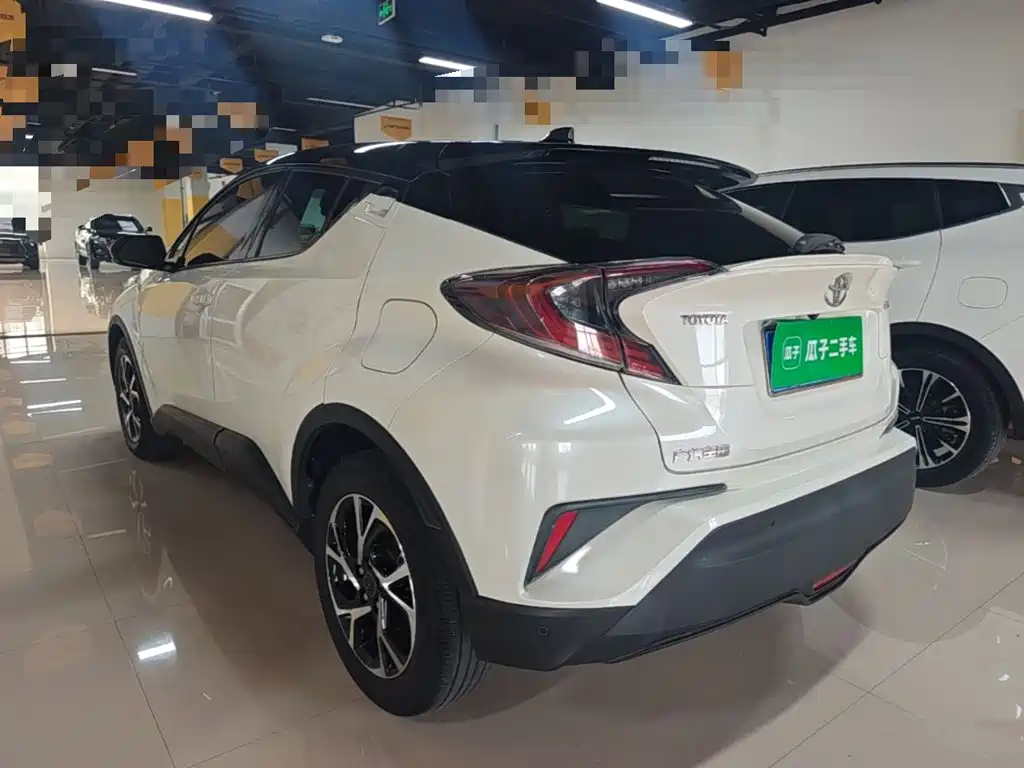 Toyota C-HR — фото 5