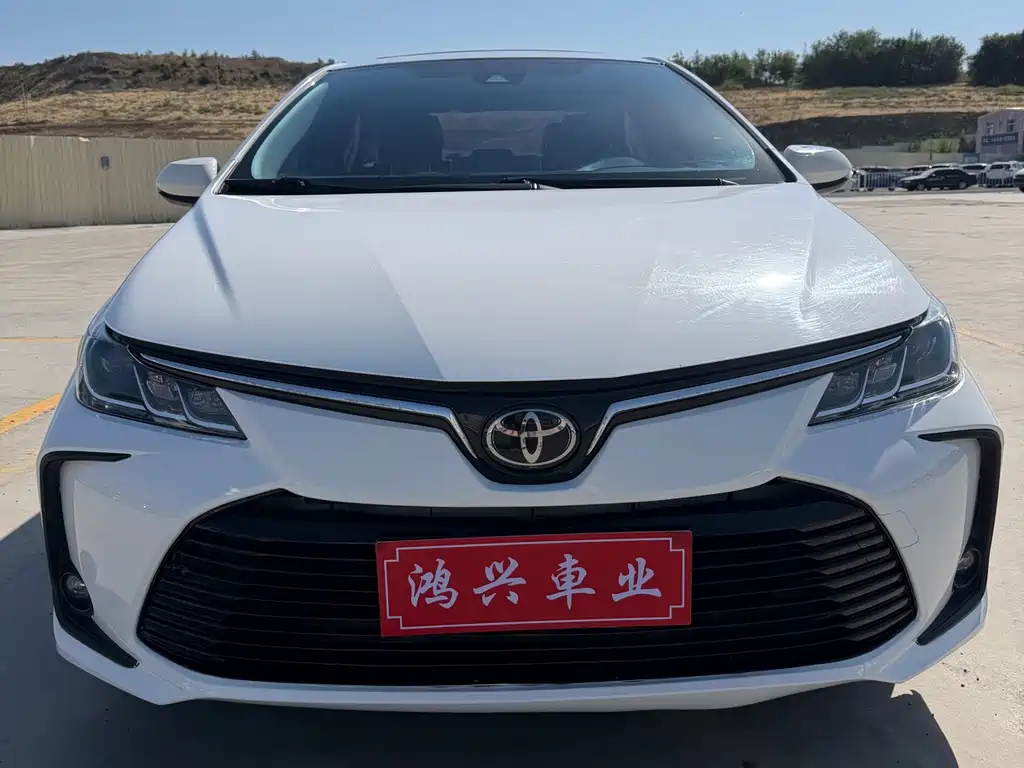 Toyota Corolla — фото 2