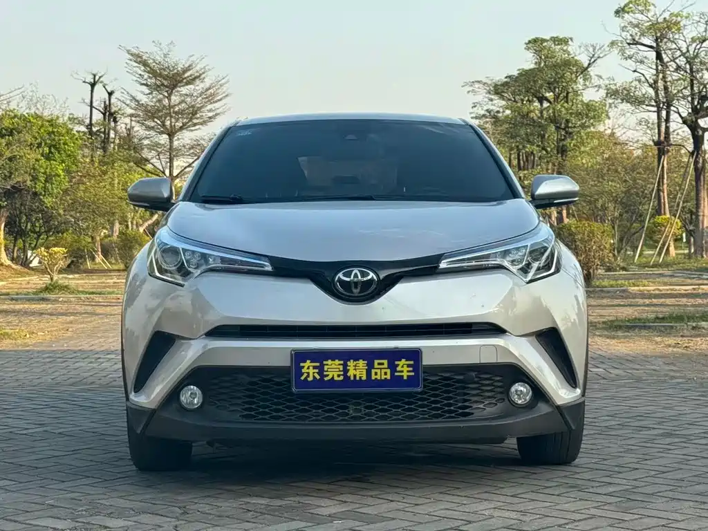 Toyota C-HR — фото 3