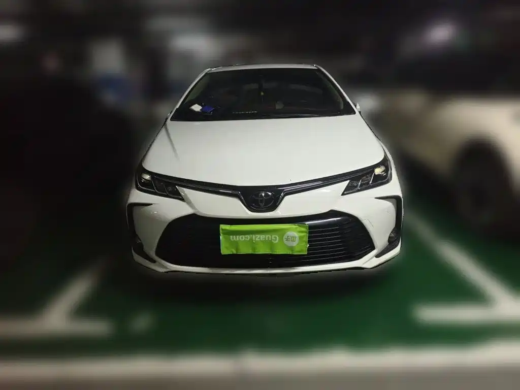 Toyota Corolla — фото 23
