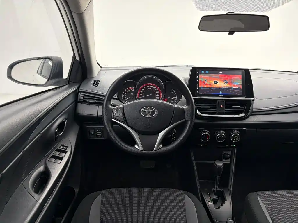 Toyota Vios FS — фото 18