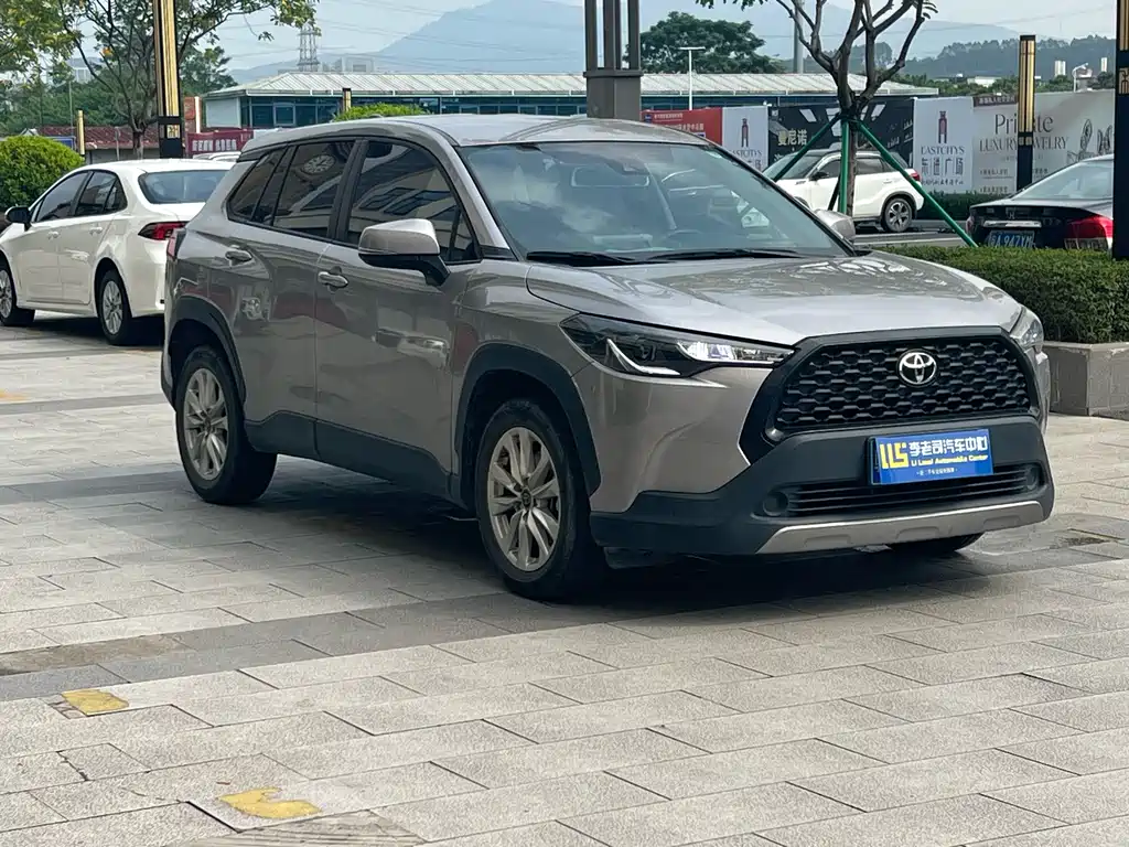 Toyota Corolla Cross — фото 3