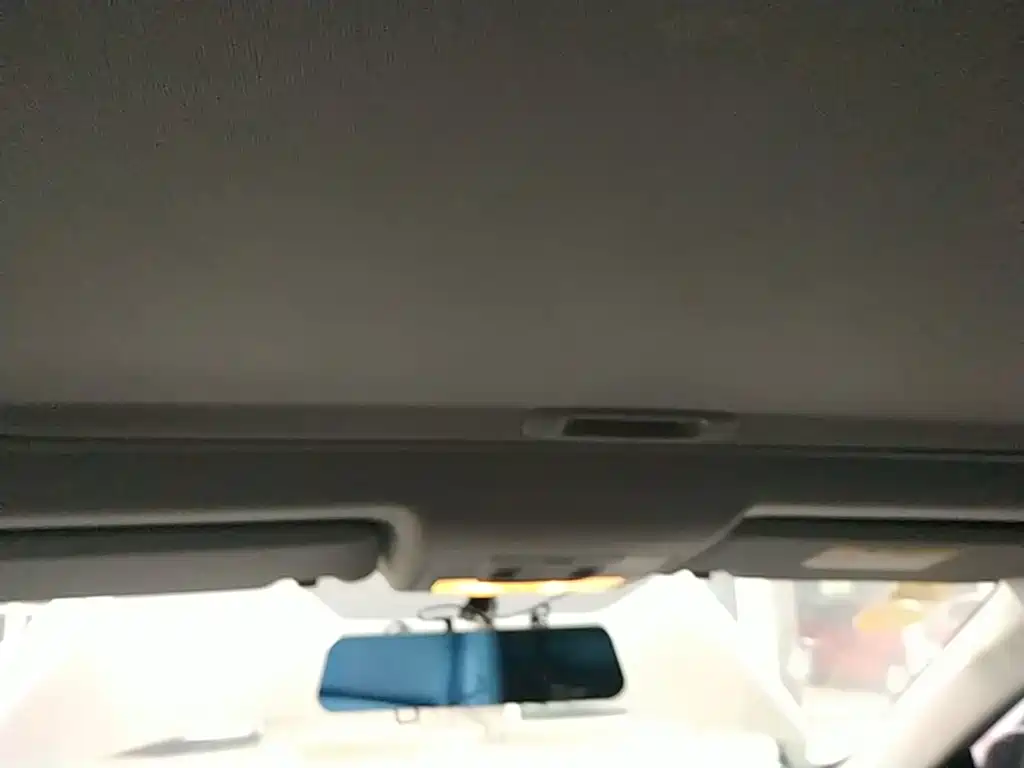 Toyota RAV4 — фото 18