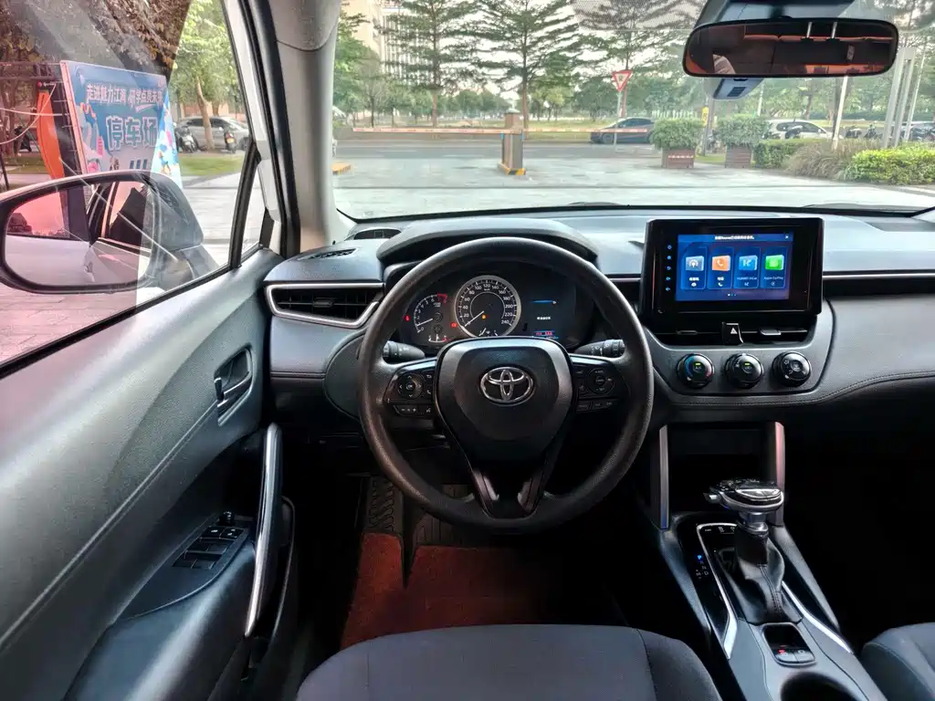 Toyota Corolla Cross — фото 9