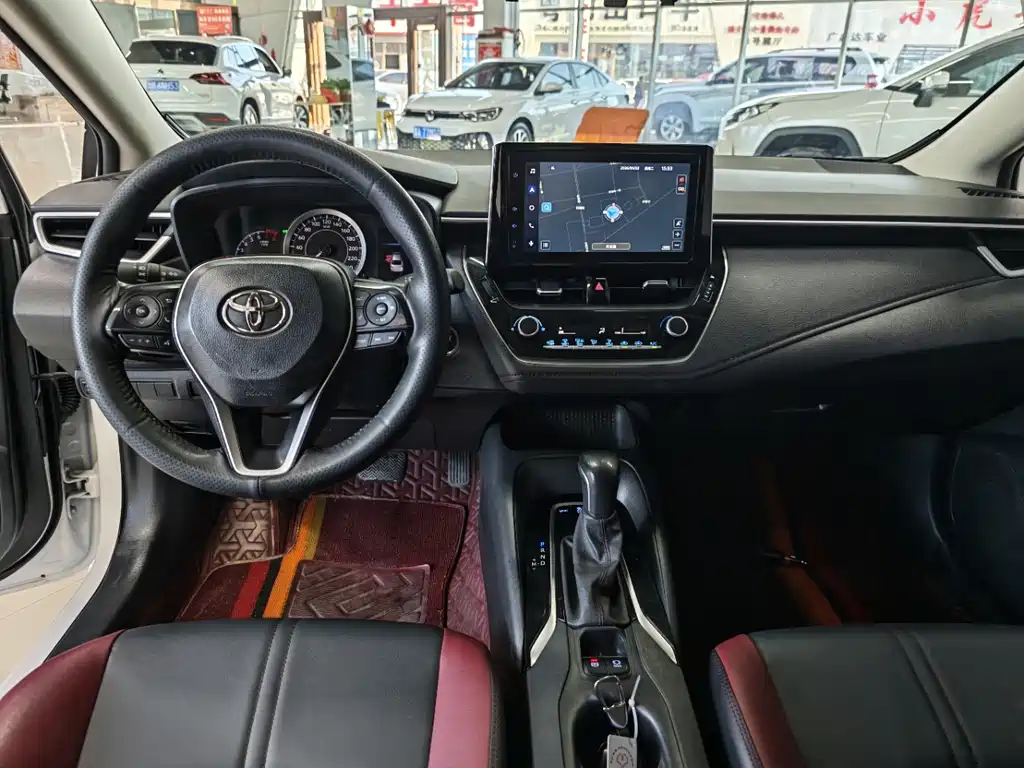 Toyota Corolla — фото 5