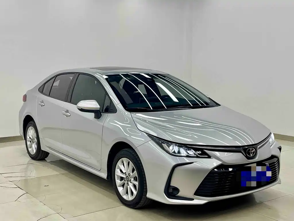 Toyota Corolla — фото 2