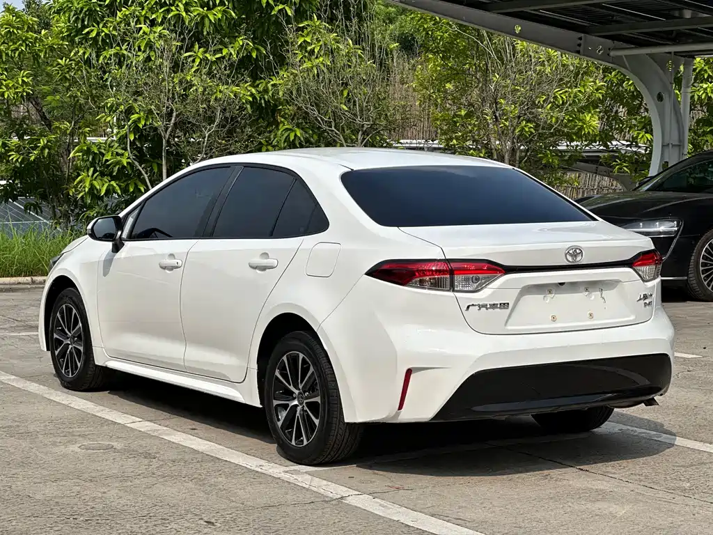 Toyota Levin — фото 10