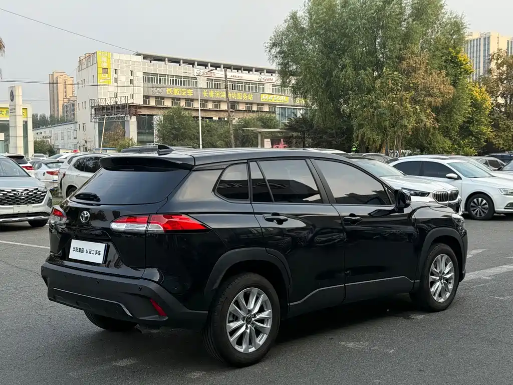 Toyota Corolla Cross — фото 4