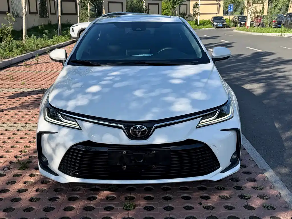 Toyota Corolla — фото 3