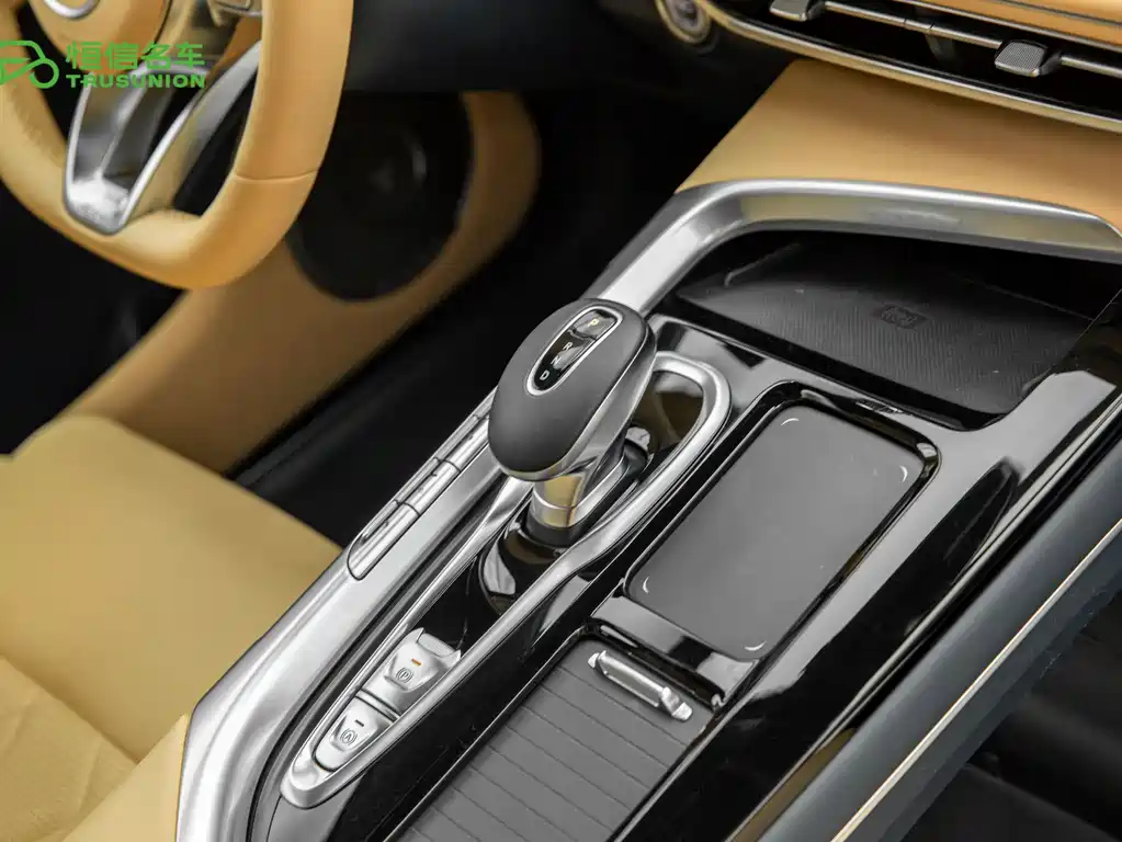 VOYAH FREE — фото 19