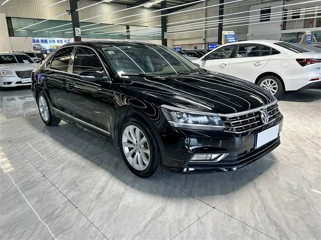 Volkswagen Passat — фото 3