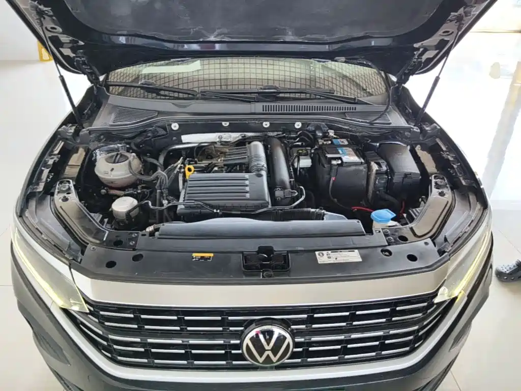 Volkswagen Passat — фото 20