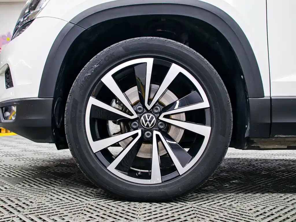 Volkswagen Tharu — фото 18
