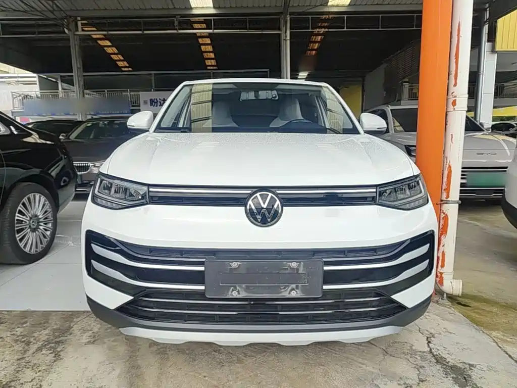 Volkswagen Tharu — фото 3